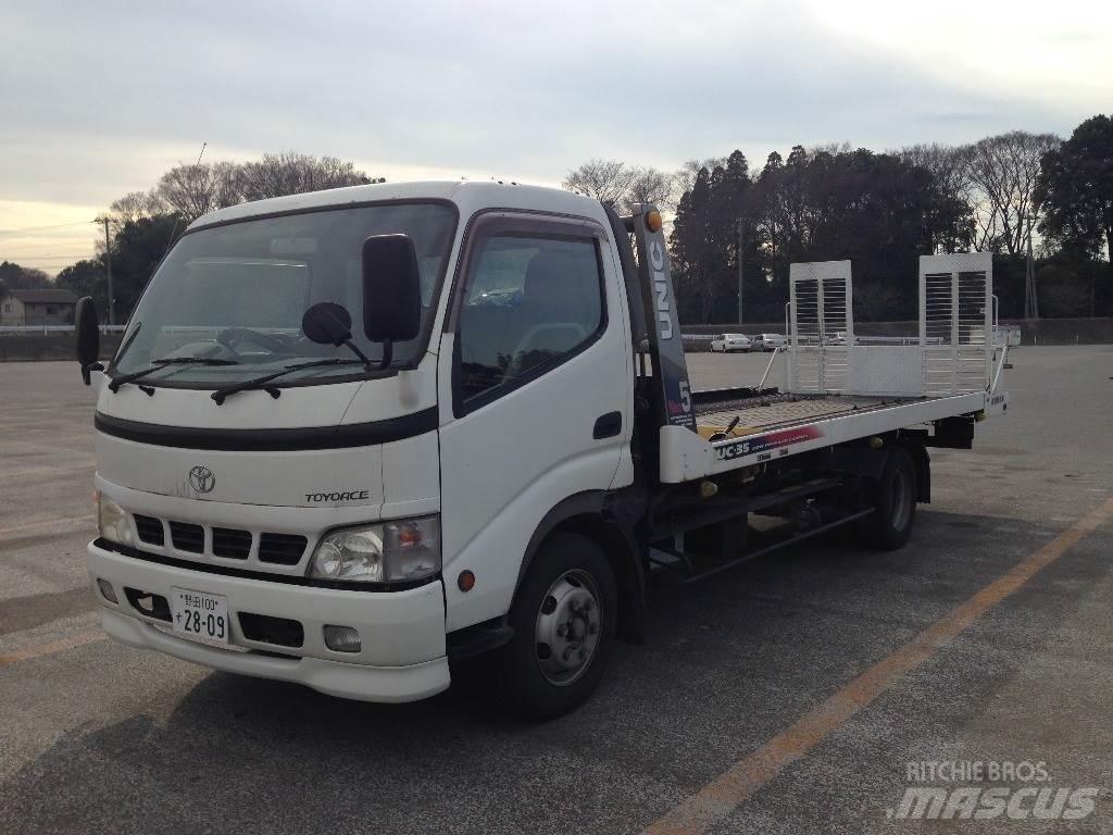 Toyota PB-XZU423 Vehicle transporters