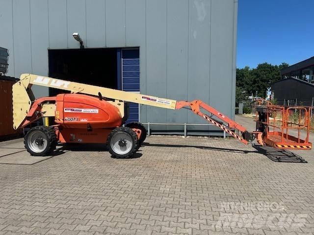 JLG 600 AJ Articulated boom lifts