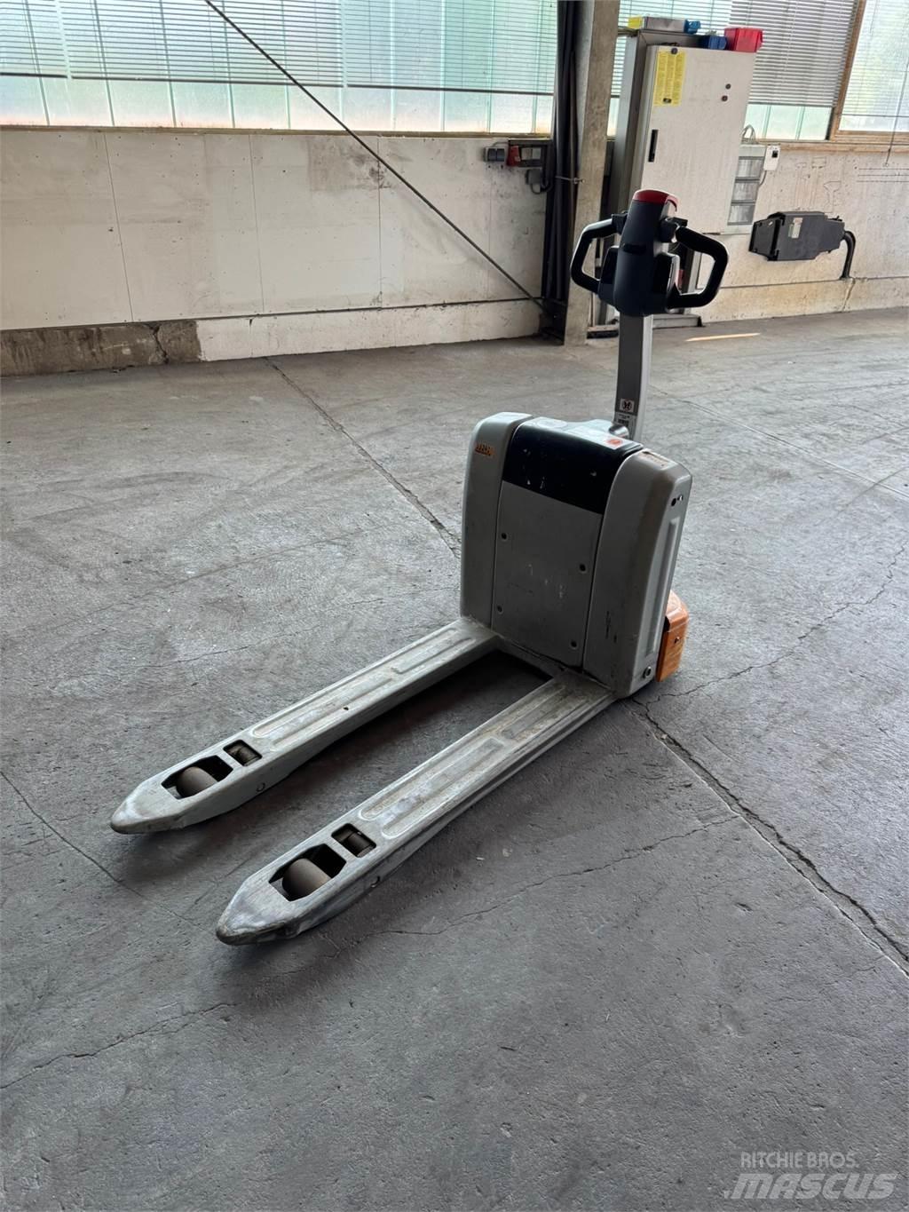 Still ECH 15 Low lifter