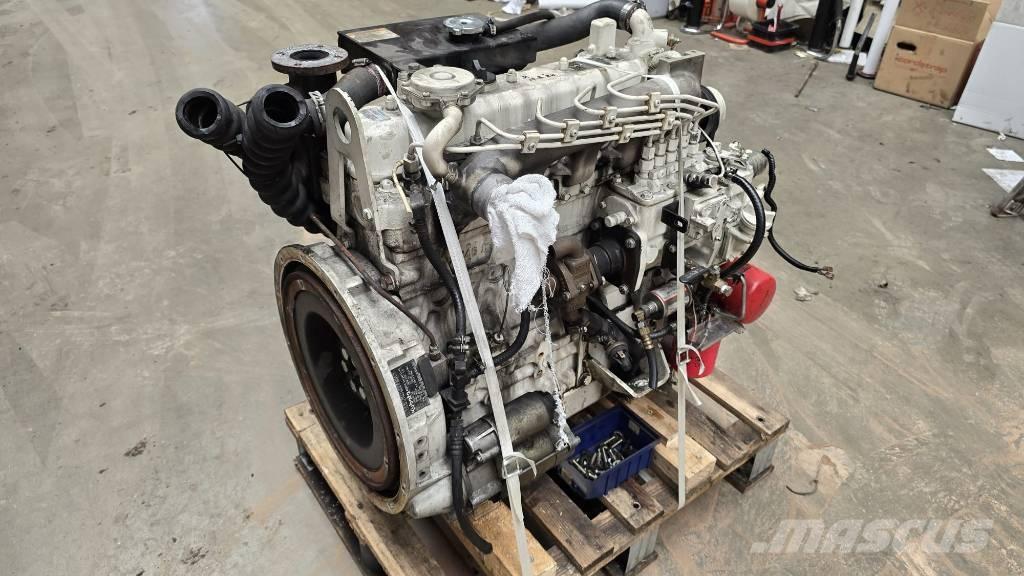 Kubota F2803 Engines