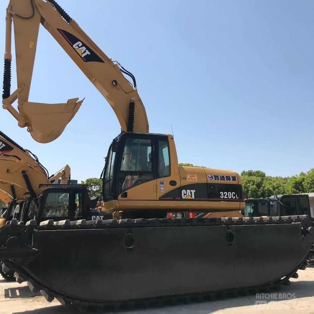 CAT 320 C L Amphibious Excavators