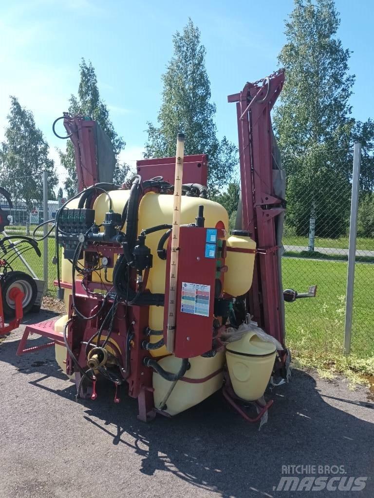Hardi Master Twin Trailed sprayers