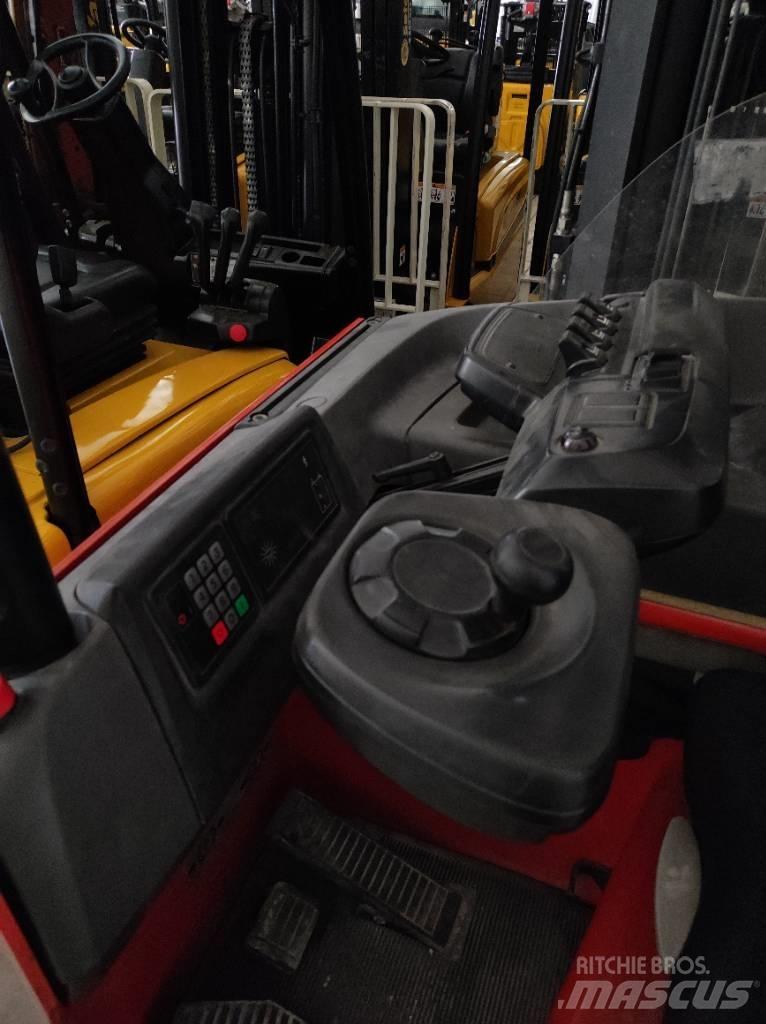 BT RR E 160 M Reach trucks