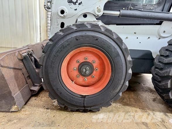 Bobcat S630 Skid steer loaders