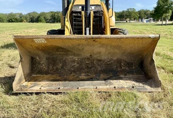 CAT 420F2 Backhoe loaders