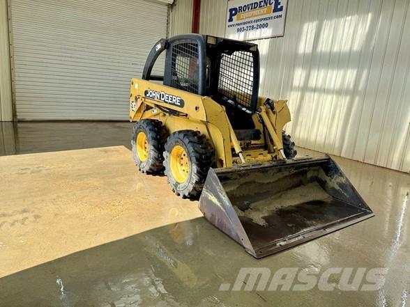 John Deere 250 Skid steer loaders