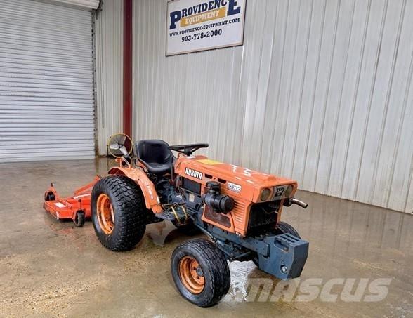 Kubota B7100 Tractors