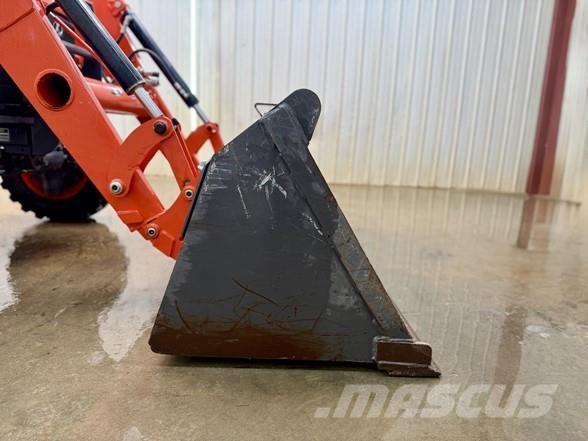 Kubota M62 Backhoe loaders