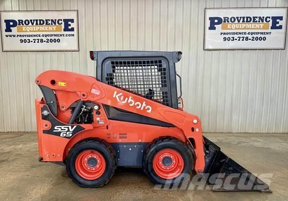 Kubota SSV65 Skid steer loaders