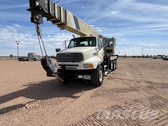 National 1400A Crane trucks