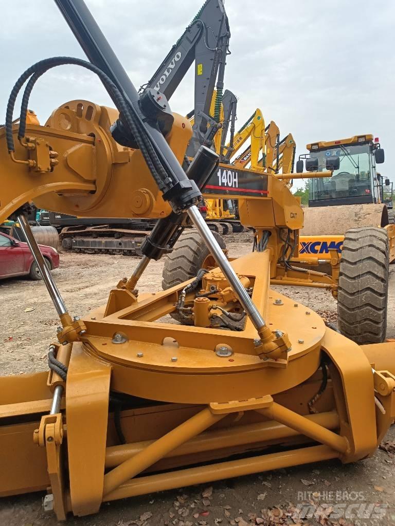 CAT 140 H Graders