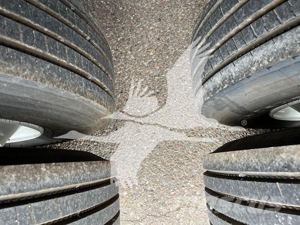 Utility 3000R Temperature controlled semi-trailers