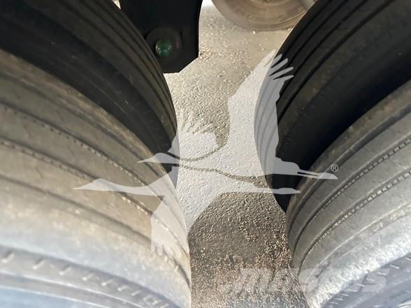 Utility 3000R Temperature controlled semi-trailers