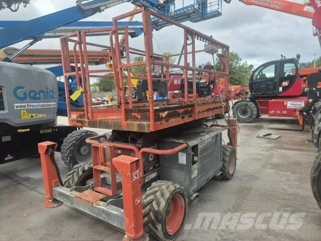 SkyJack 6832RT Scissor lifts