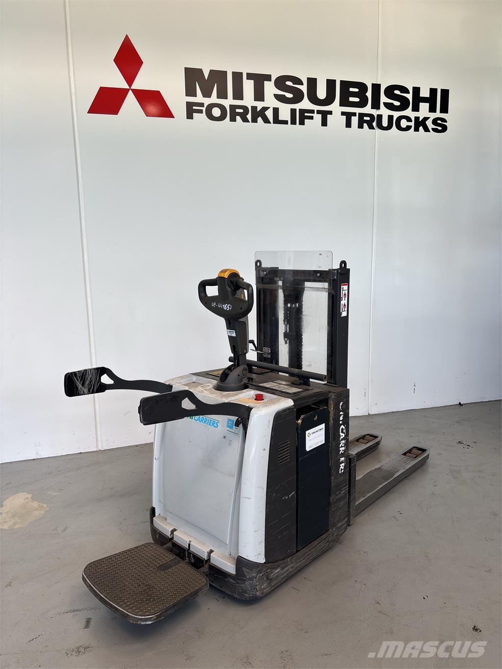 UniCarriers PDP200 Self propelled stackers