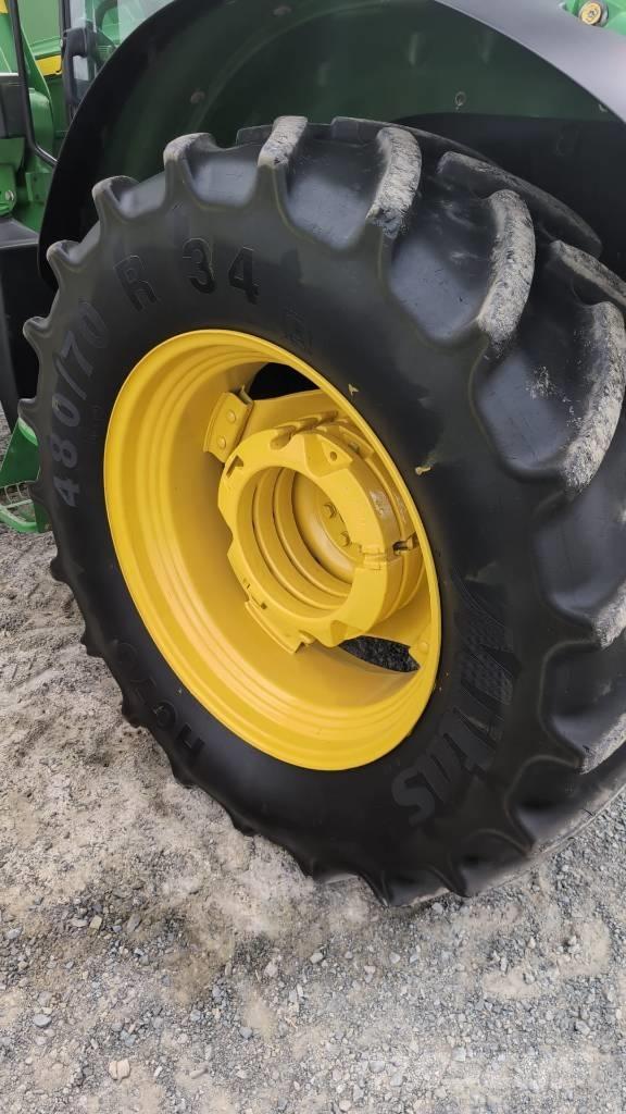 John Deere 5115R Tractors