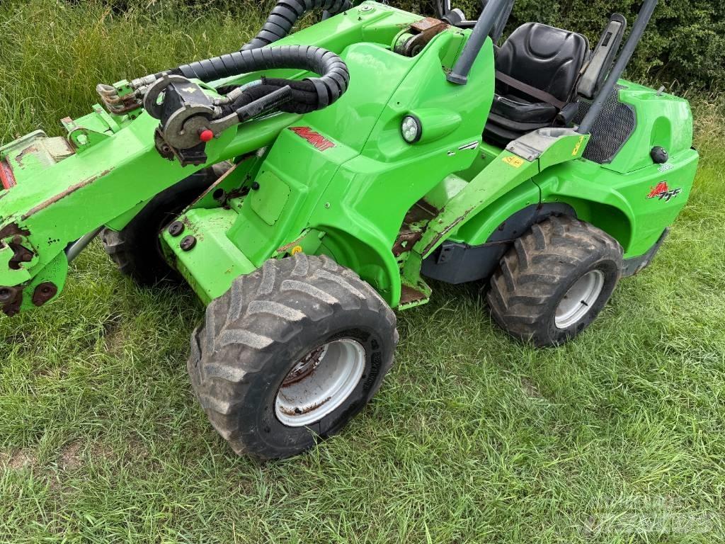 Avant 755 i Mini loaders
