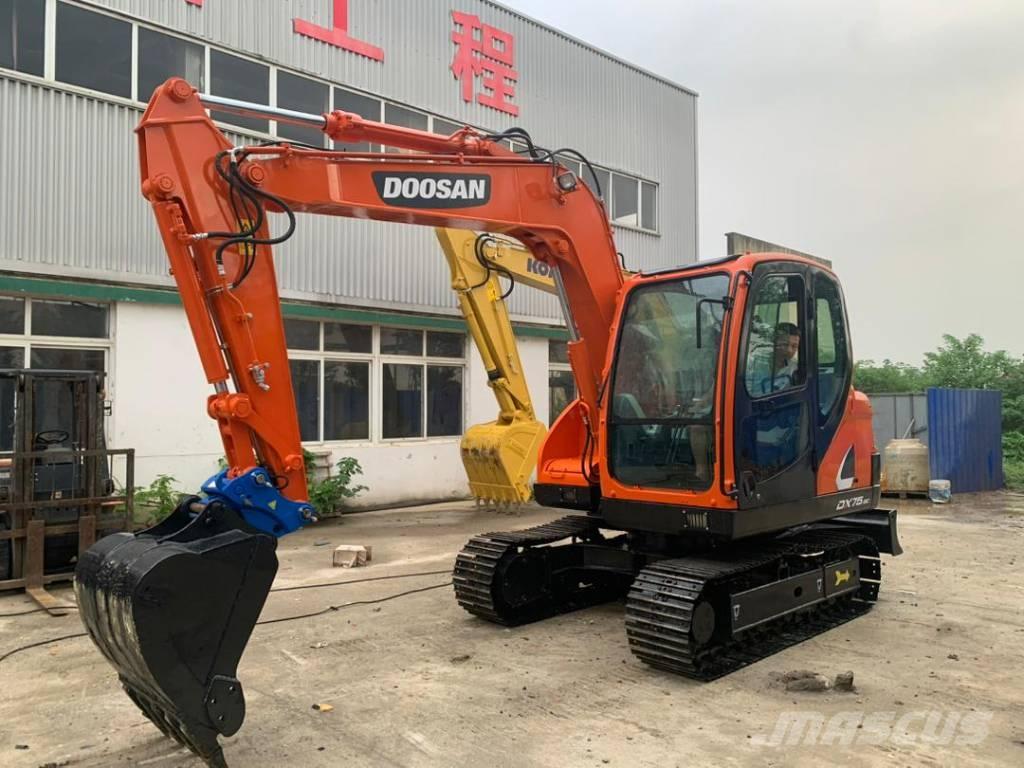 Doosan DX 75-9 C Midi excavators  7t - 12t
