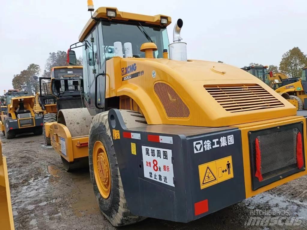 XCMG XC263J Single drum rollers