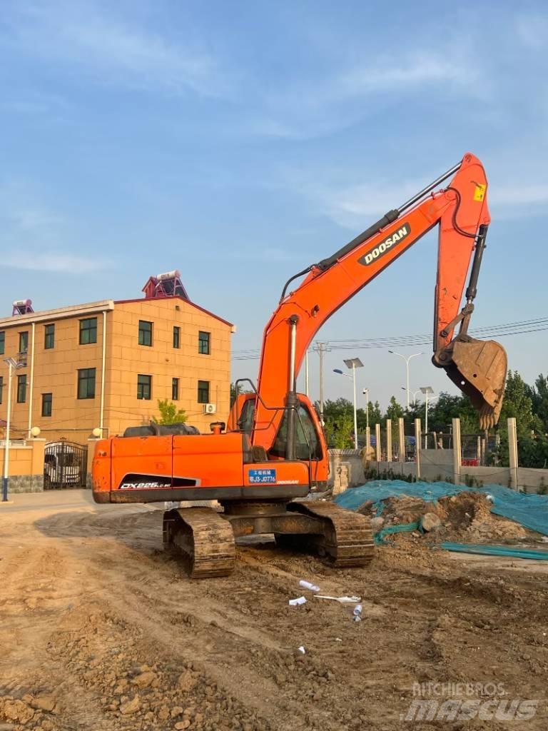 Doosan DX225LC-9C Crawler excavators