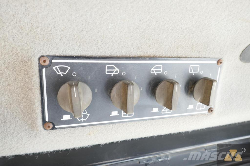 CAT D6T LGP Crawler dozers