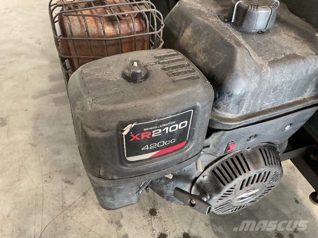 Pilkemaster Go Wood splitters and cutters