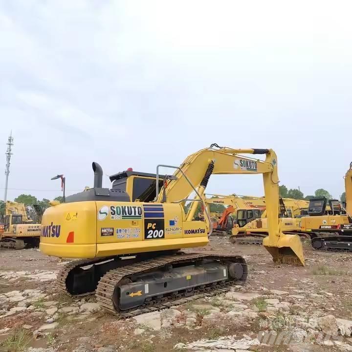 Komatsu PC200 Midi excavators  7t - 12t