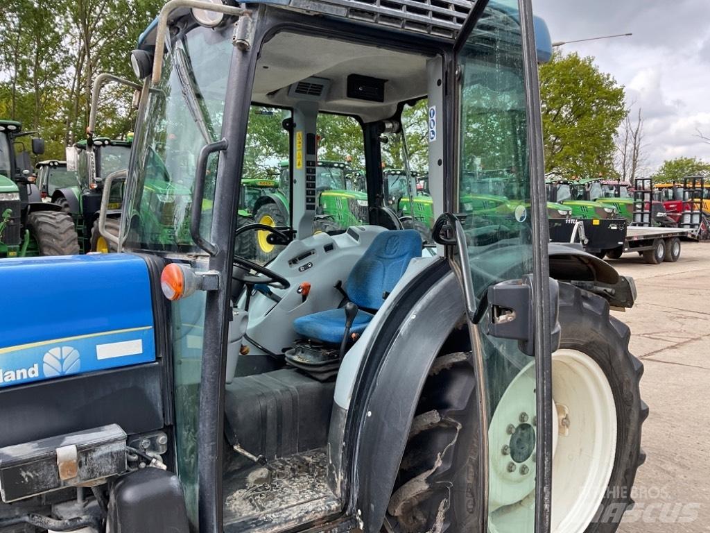 New Holland T 4050 F Tractors
