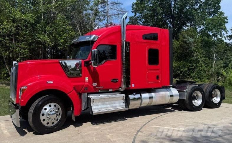 Kenworth W 990 Tractor Units