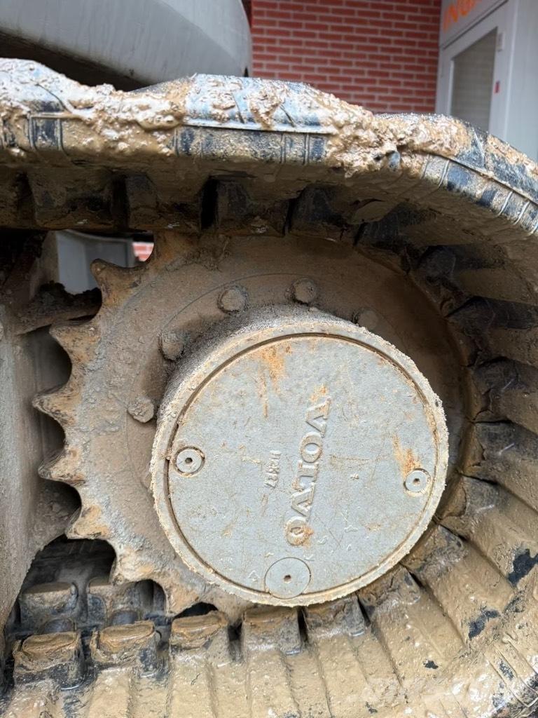 Volvo ECR 88 PLUS Midi excavators  7t - 12t