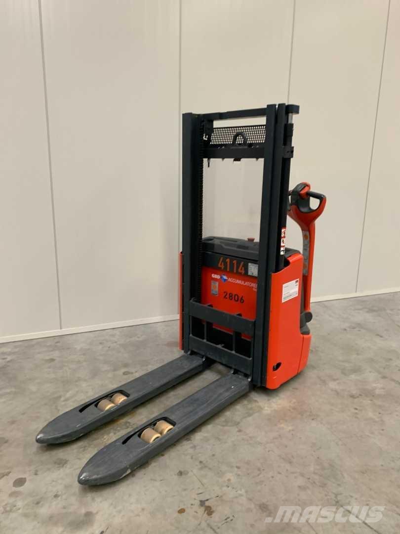 Linde L10B Pedestrian stacker