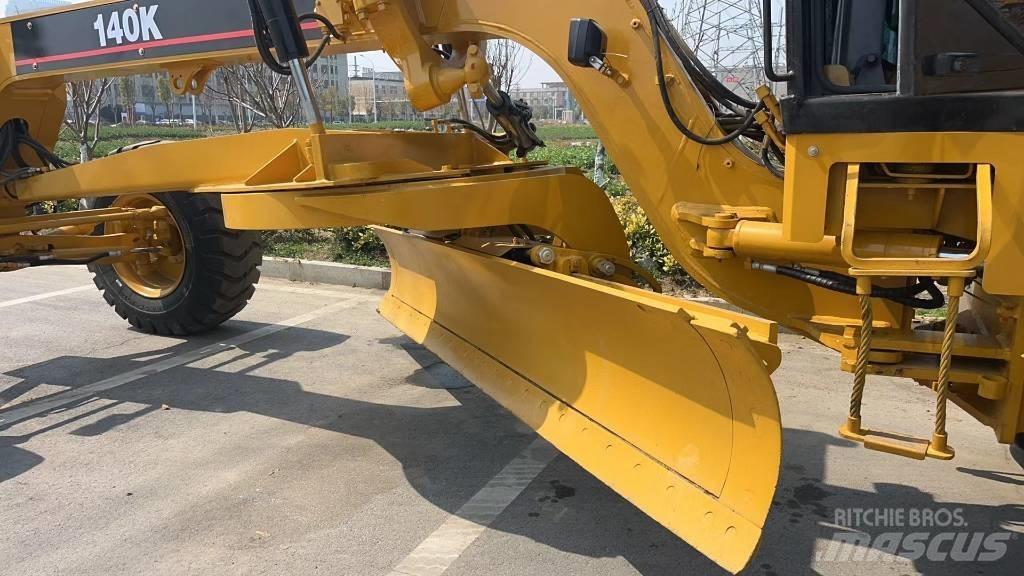 CAT 140 K Graders