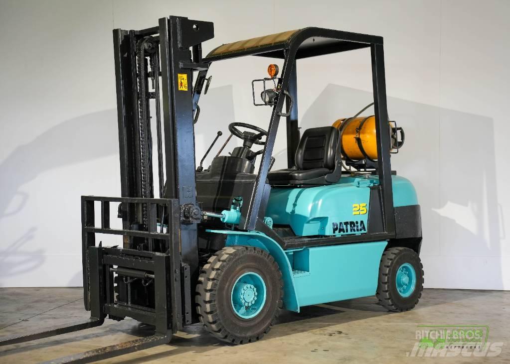Patria PFG25TH-1 LPG trucks