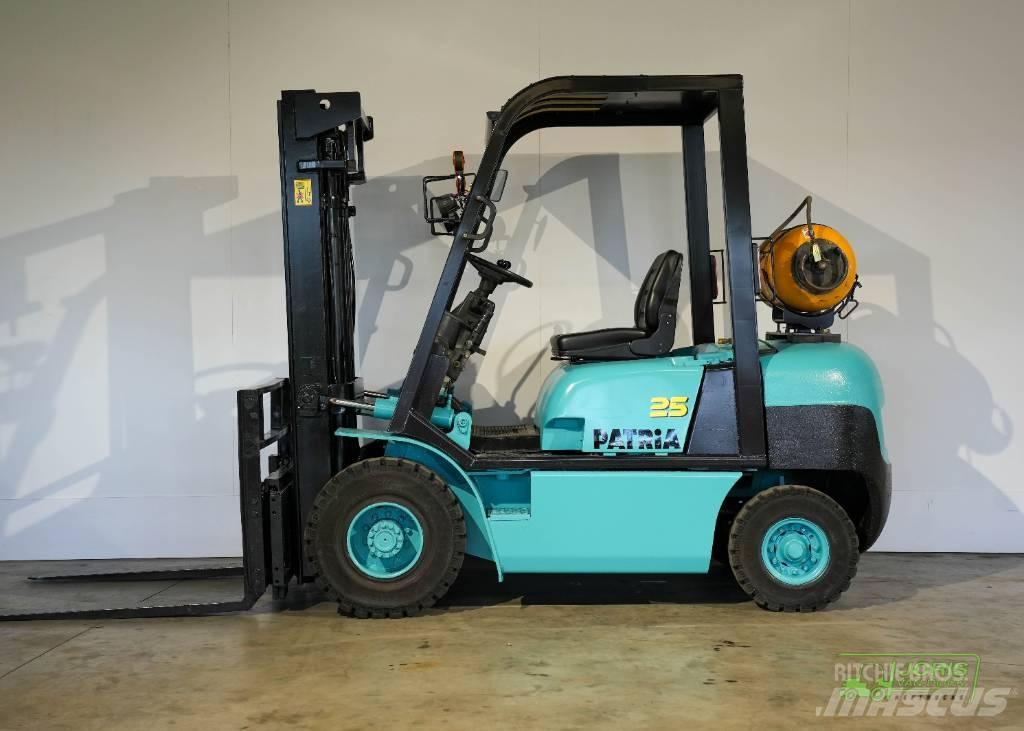 Patria PFG25TH-1 LPG trucks