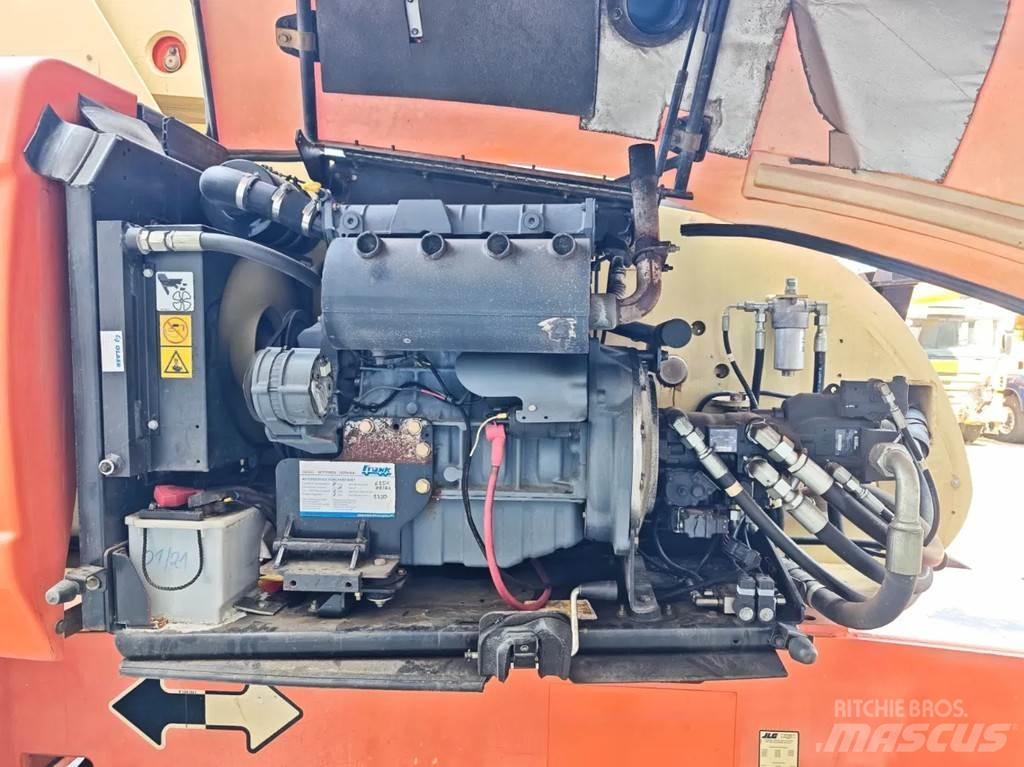 JLG 860 SJ Scissor lifts