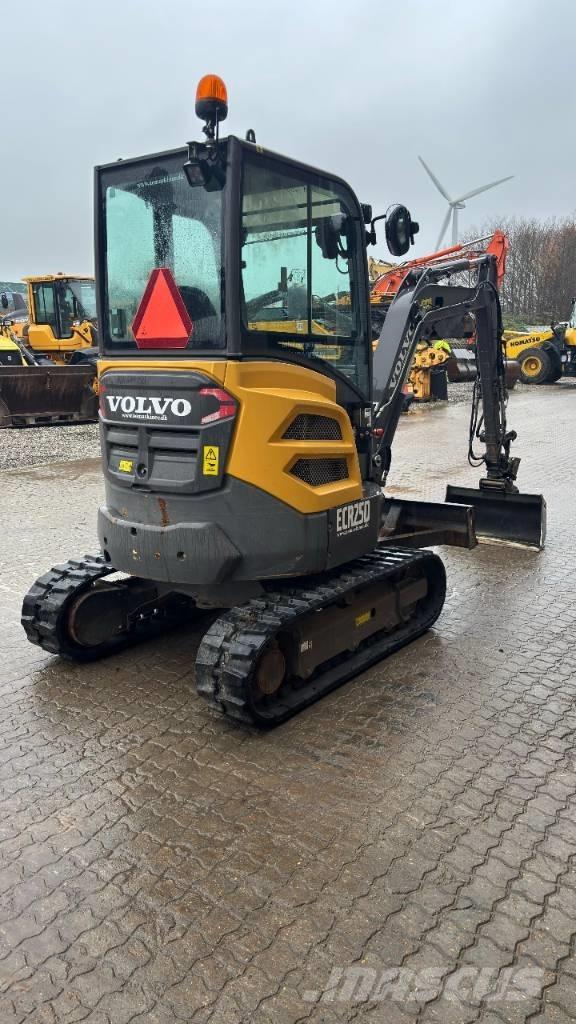 Volvo ECR 25 D Mini excavators < 7t (Mini diggers)