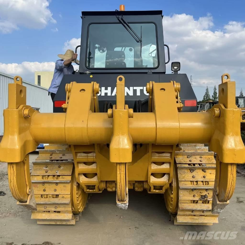 Shantui SD 22 Crawler dozers
