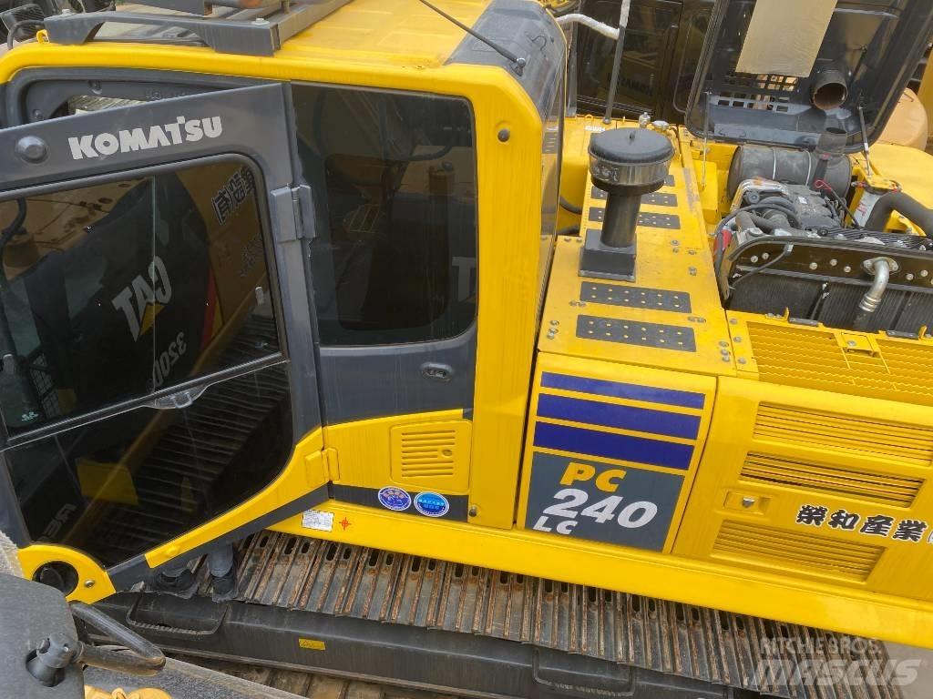 Komatsu PC 240 Crawler excavators