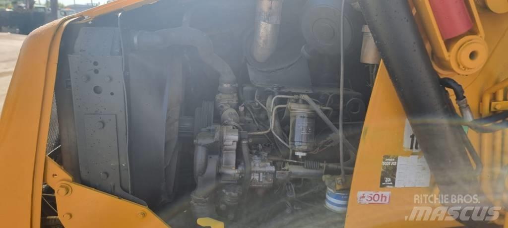 JCB 3 CX Backhoe loaders