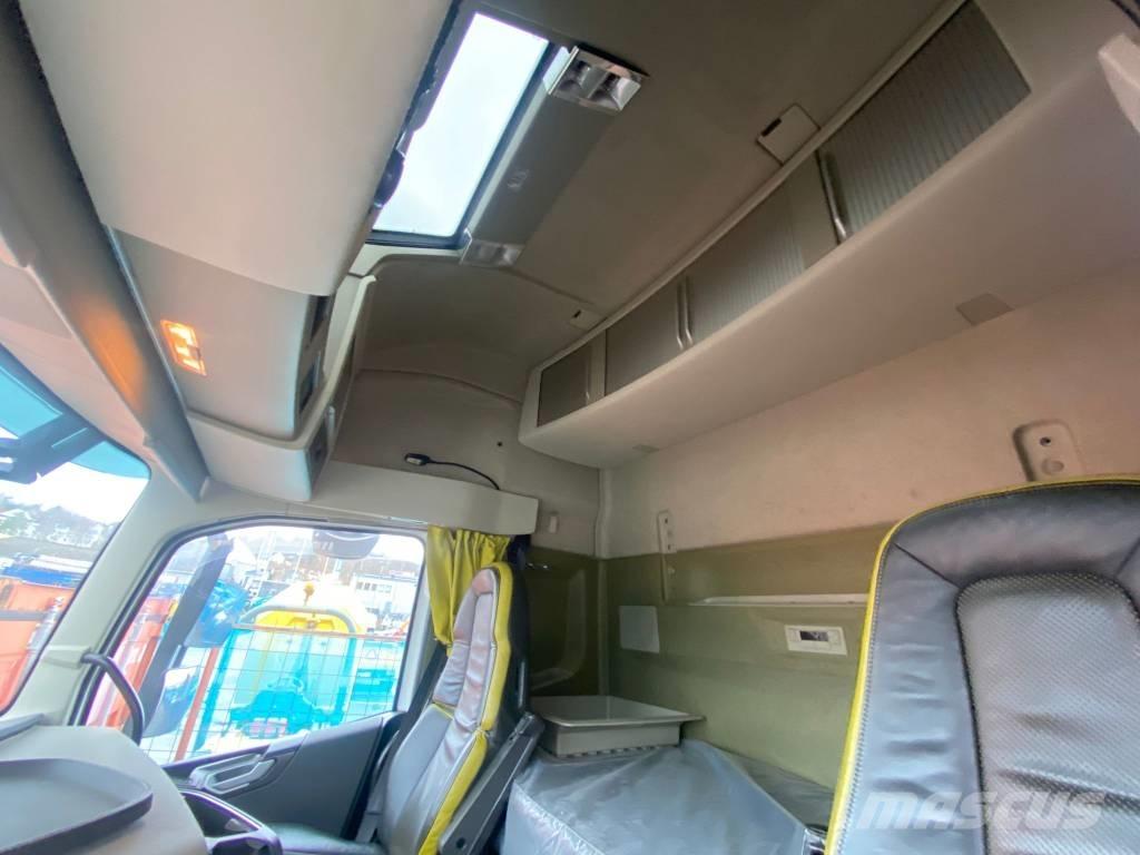 Volvo FH16 6X2 Box body trucks