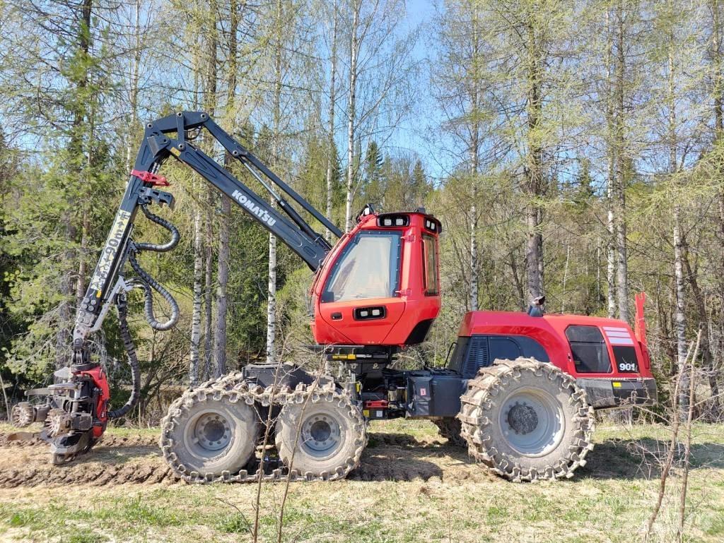 Komatsu 901 Harvesters