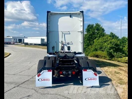 Kenworth T 680 Tractor Units