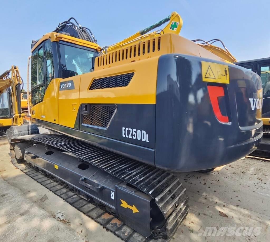 Volvo EC 250 D L Crawler excavators