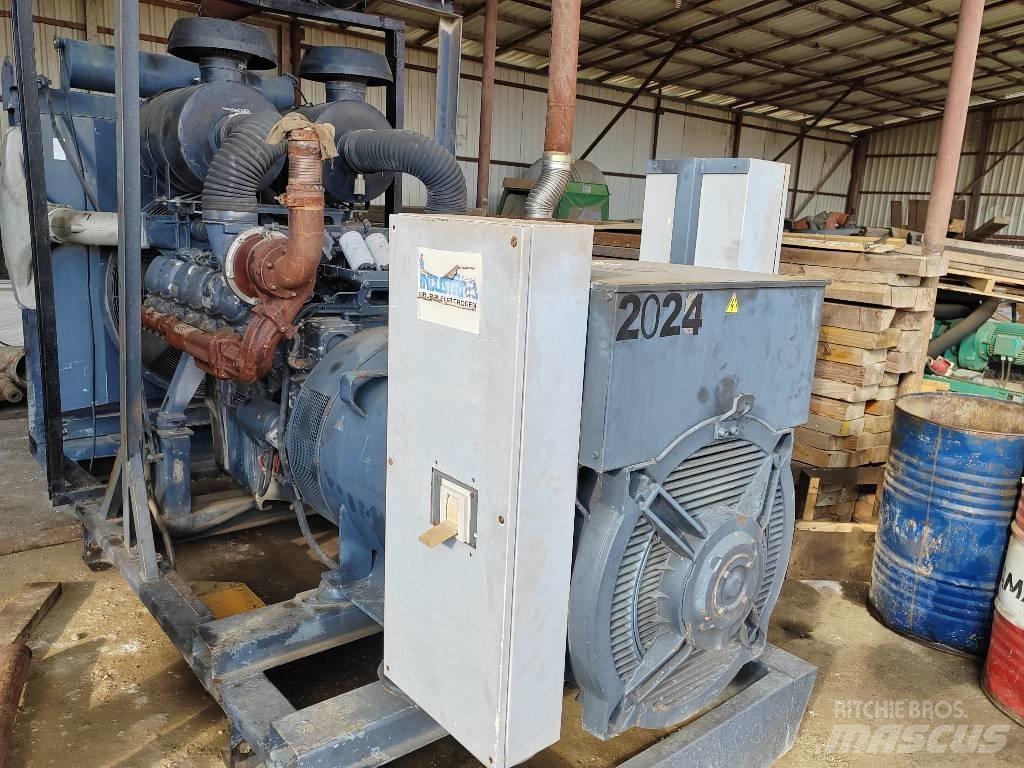 MAN D2842 Diesel Generators