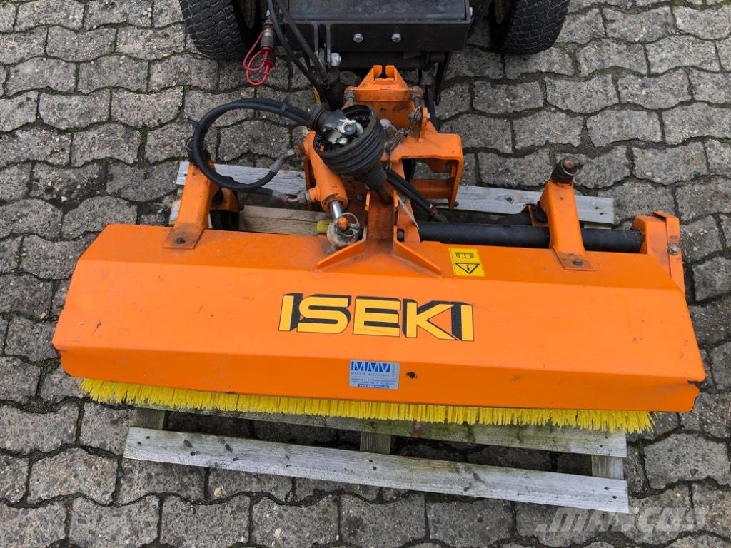 Iseki KL 110 Sweepers