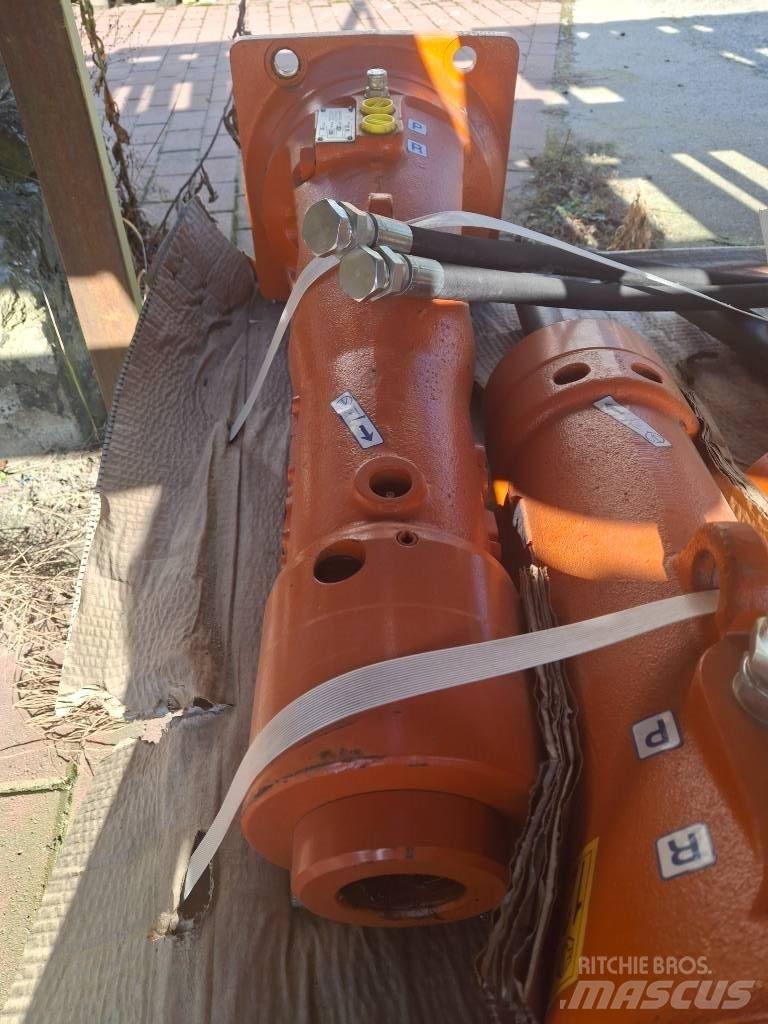 Tabe MT65 Hammers / Breakers