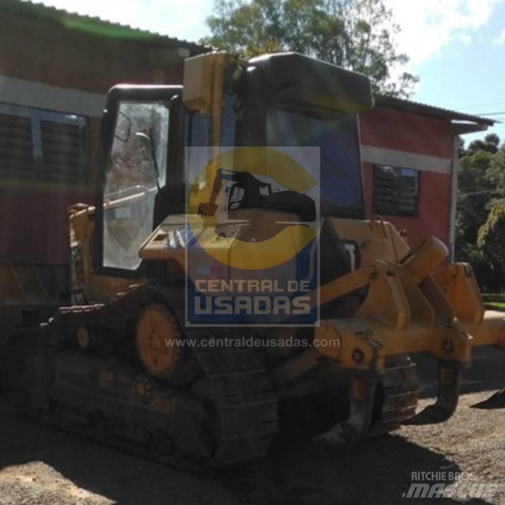 CAT D 6 N XL Crawler dozers