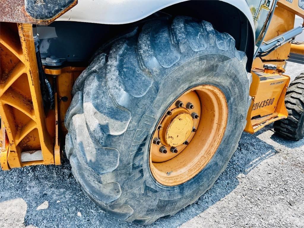 CASE 580 N Backhoe loaders