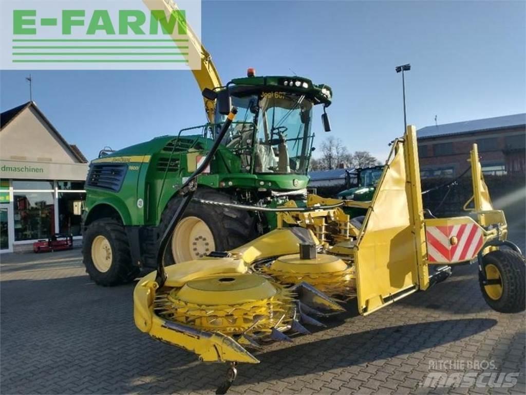 John Deere 9800 Self-propelled foragers