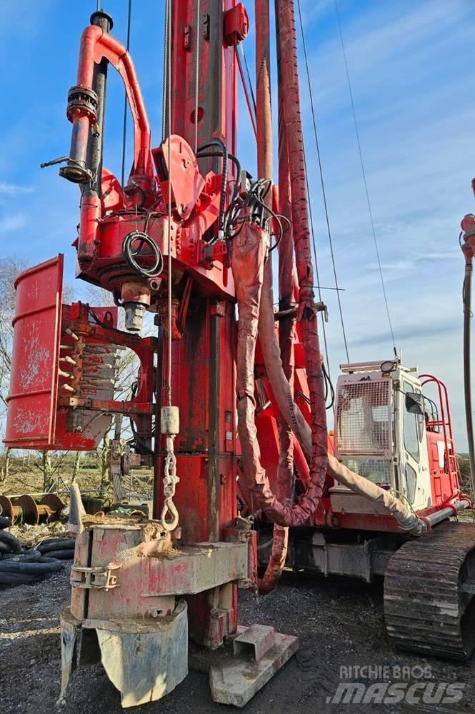 Soilmec R312-200 Piling rigs